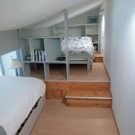 T2 Mezzanine Avec Piscine. *